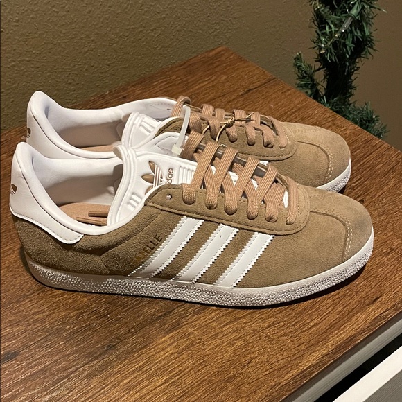 adidas Shoes - adidas Gazelle Sneakers in Tan and White